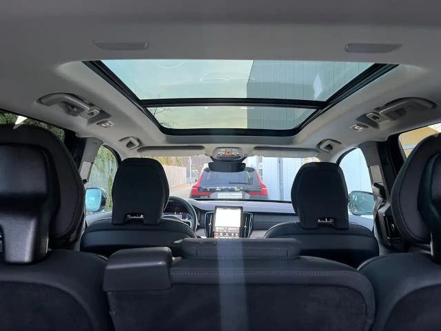Volvo XC90 AWD Dark Plus T8
