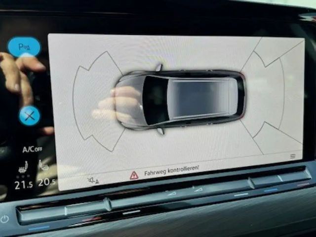 Volkswagen Golf Style Variant