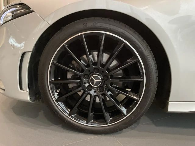 Mercedes-Benz A 200 AMG Line