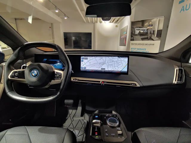 BMW iX xDrive40