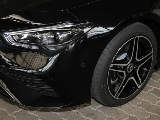 Mercedes-Benz CLA 200 AMG Line Coupé