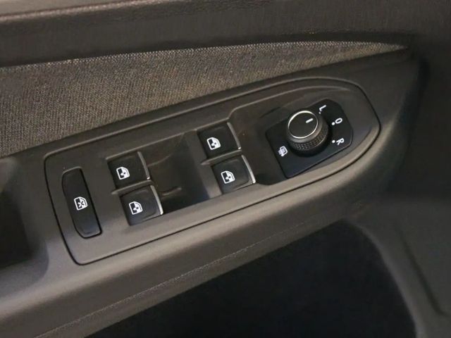 Volkswagen Golf 2.0 TDI Life Variant