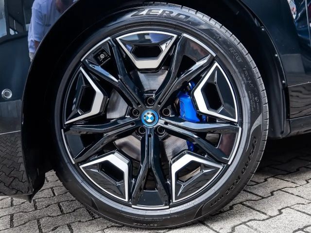 BMW iX xDrive40