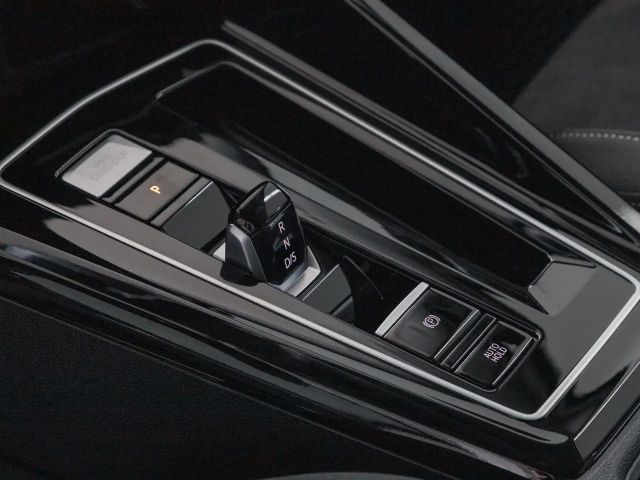 Volkswagen Golf 2.0 TDI DSG Style Variant