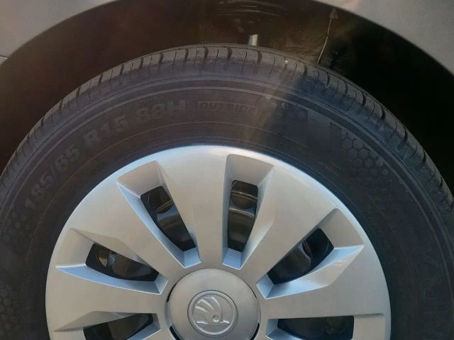Skoda Fabia Essence LED Sitzh. 5 J Garantie