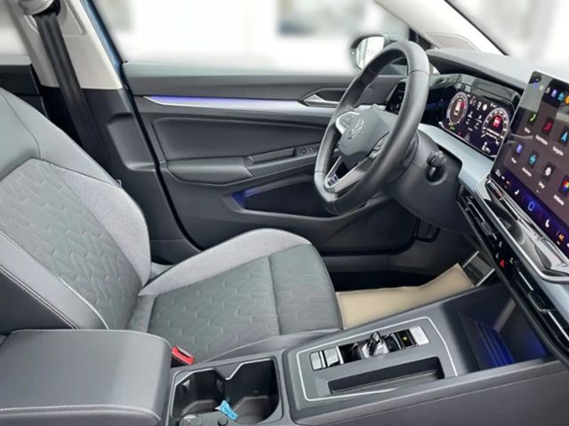 Volkswagen Golf 1.5 eTSI DSG Golf VIII Variant