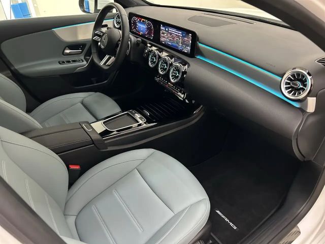 Mercedes-Benz A 200 AMG Line