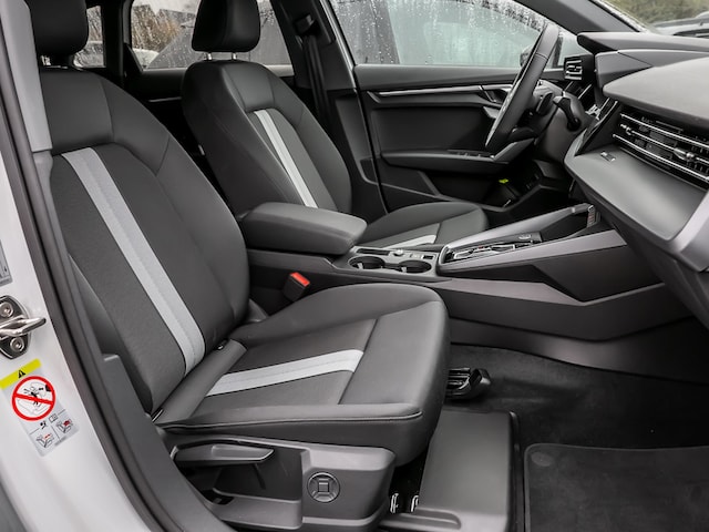 Audi A3 30 TFSI S-Tronic Sportback