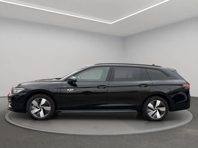 Volkswagen Passat R-Line eHybrid