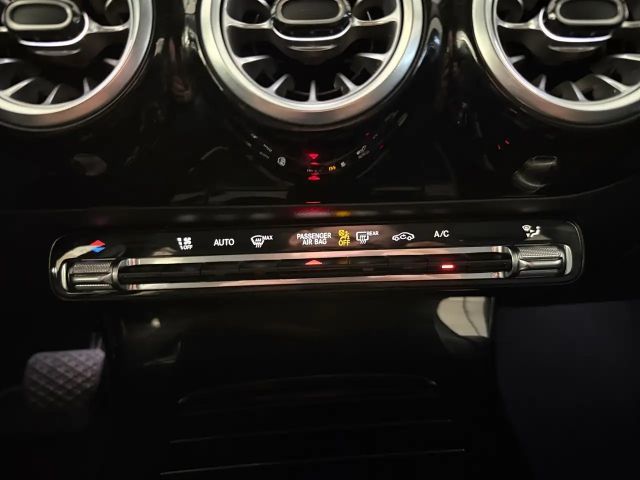 Mercedes-Benz A 180 A 180 d