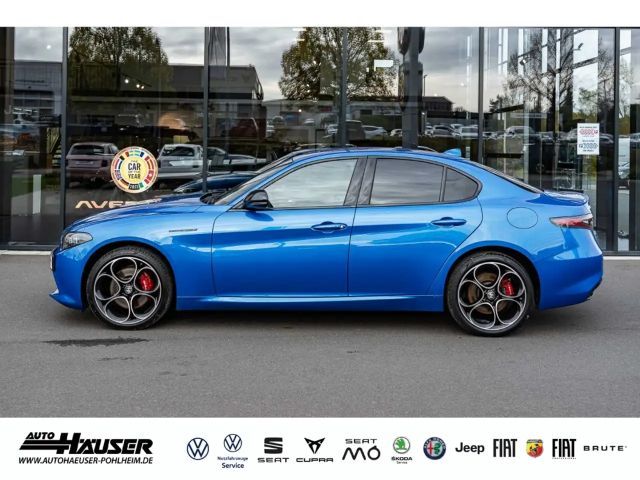 Alfa Romeo Giulia AT8 Q4 Turbo