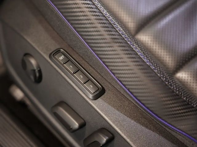 Volkswagen Golf R Performance 4M *2.H *19 *Pano *AKRA *DCC