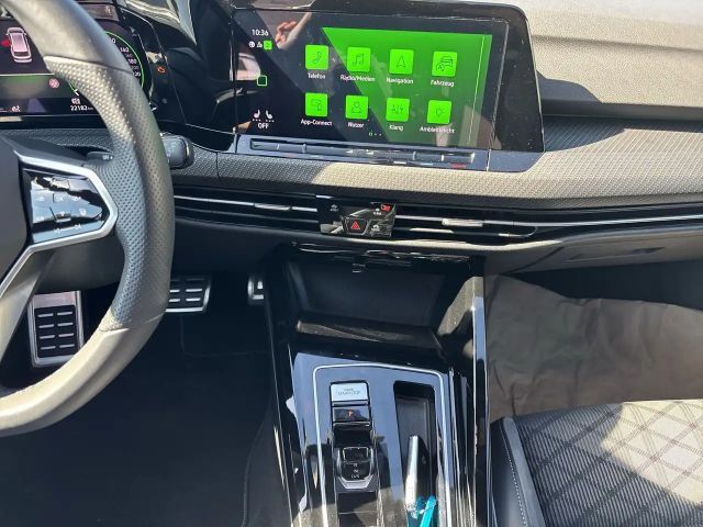 Volkswagen Golf R-Line Variant