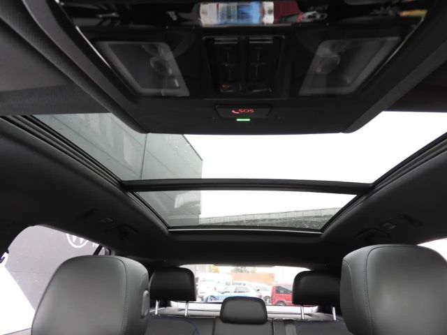 Volkswagen Tiguan 4Motion R-Line