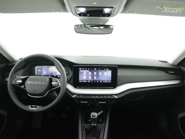 Skoda Octavia Essence TSI