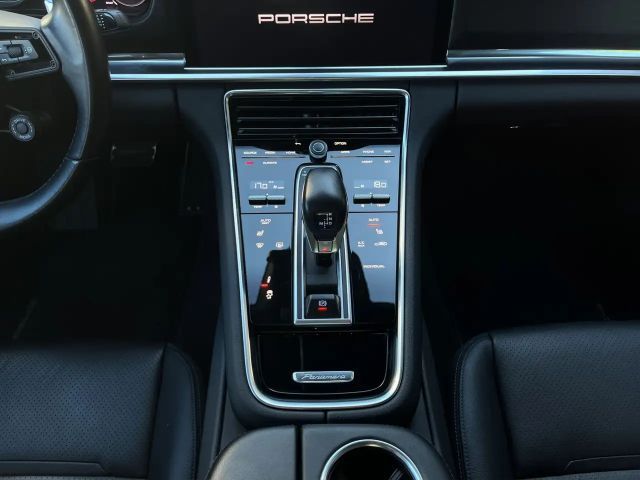 Porsche Panamera 4 E-Hybrid