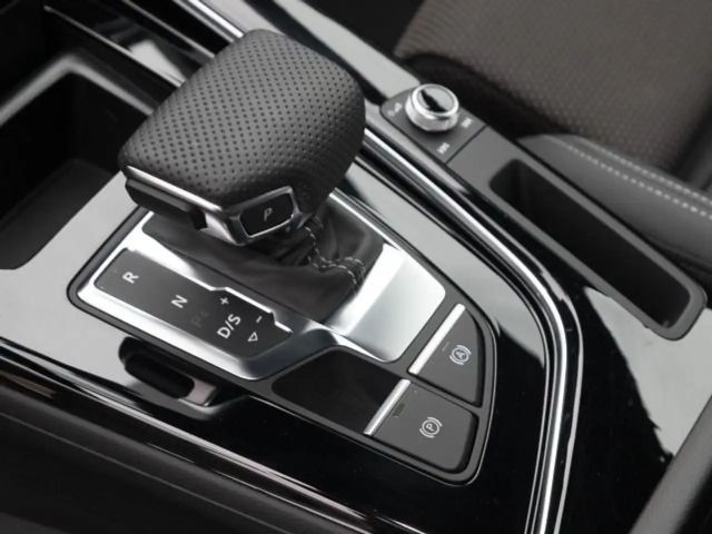 Audi A4 40 TFSI Quattro S-Line
