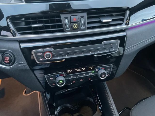 BMW X2 Sedan sDrive18i