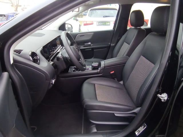 Mercedes-Benz B 250 B 250 e