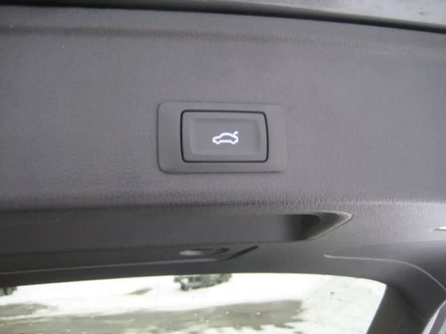 Audi A4 40 TDI S-Line