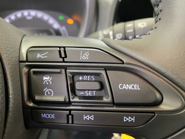 Toyota Aygo X Bi-Tone Hatchback