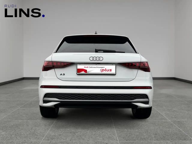 Audi A3 30 TFSI Sedan