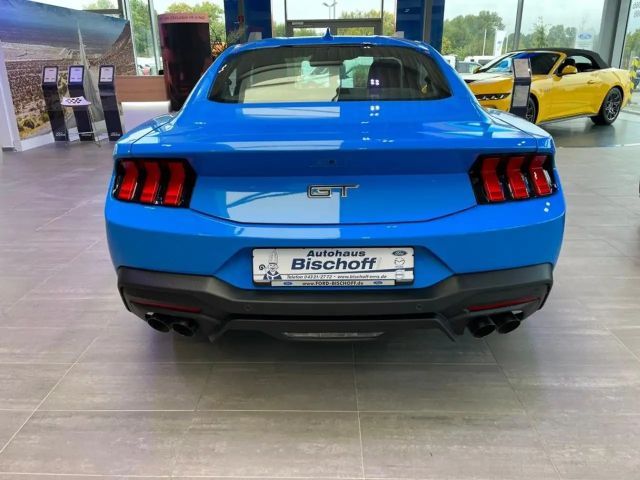 Ford Mustang Fastback GT 5.0 V8