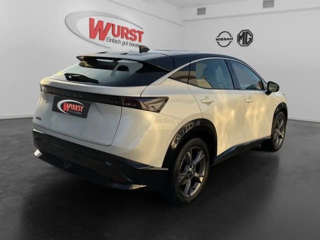 Nissan Ariya 63 kWh 22kW CCS Wärmepumpe Alcantara Kamera SHZ Na