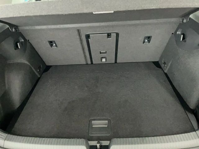 Volkswagen Golf DSG Life