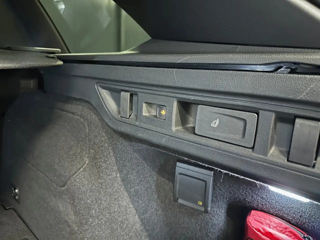 Volkswagen Passat R-Line Style Variant