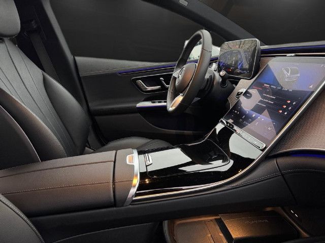 Mercedes-Benz EQE 350 Sedan