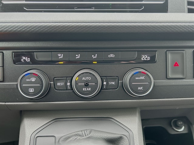 Volkswagen Caravelle 2.0 TDI DSG Lang T6