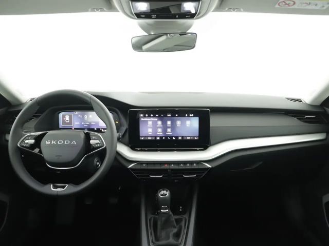 Skoda Octavia Essence TSI