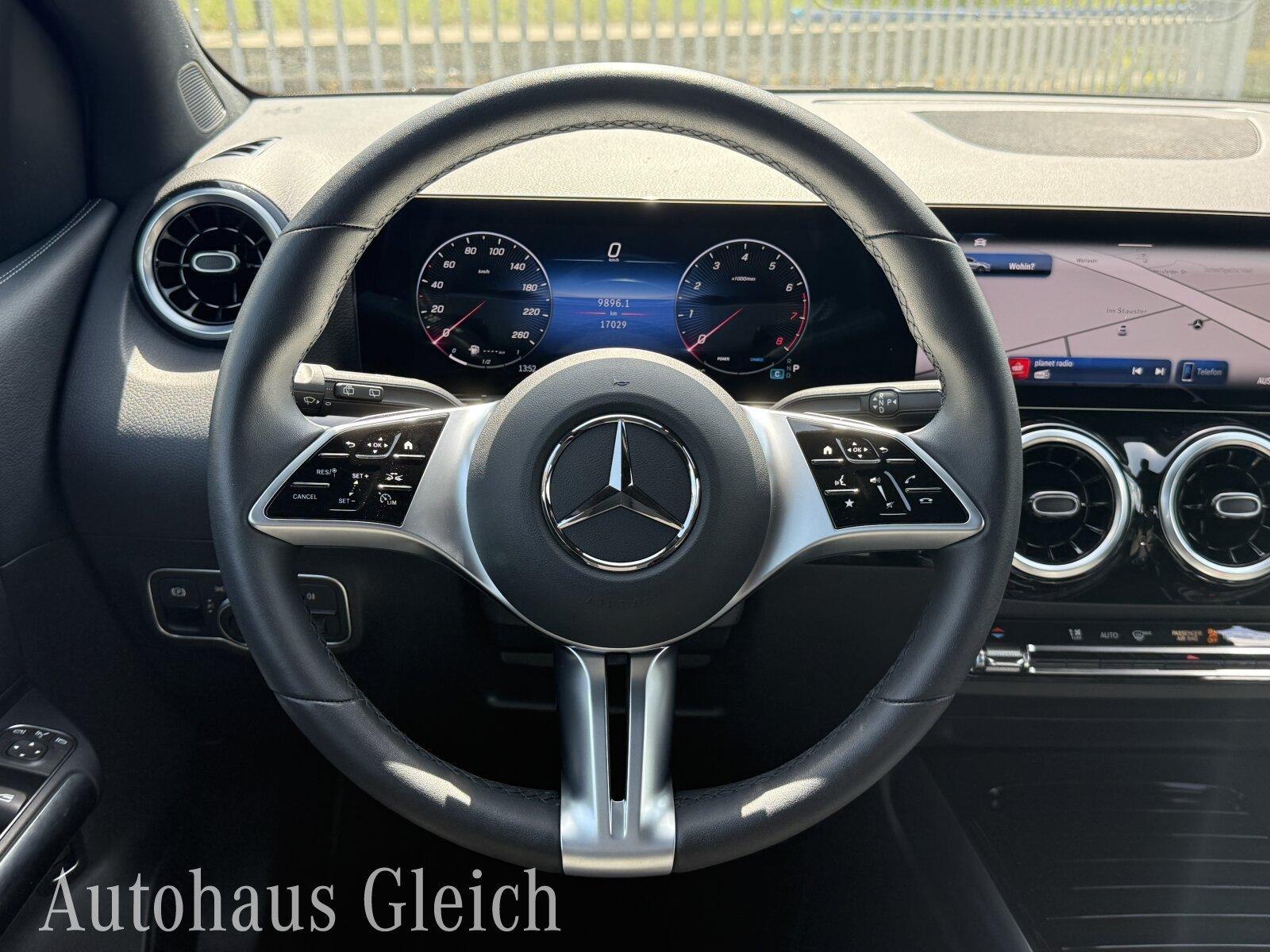 Mercedes-Benz B 200 Progressive Sedan