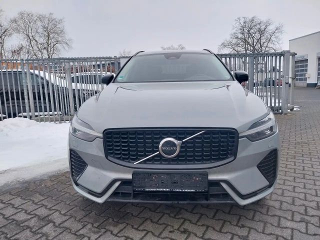 Volvo XC60 AWD Dark Plus