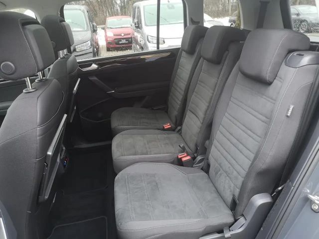 Volkswagen Touran 1.5 TSI DSG Highline R-Line