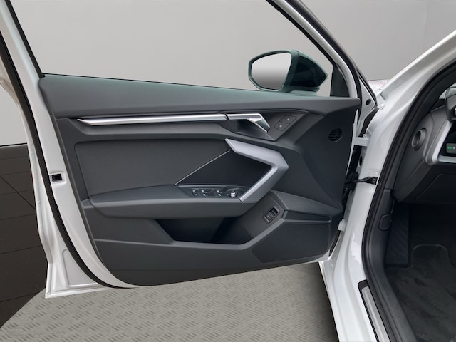 Audi A3 30 TFSI S-Tronic Sedan