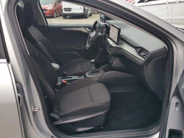 Ford Focus Titanium Wagon