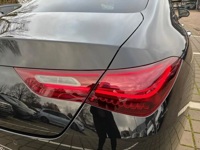 Mercedes-Benz CLA 200 AMG Line Coupé