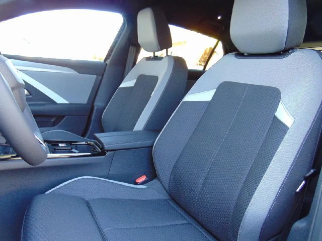 Opel Astra 1.2 Turbo Enjoy Turbo