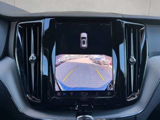 Volvo XC60 Dark Plus