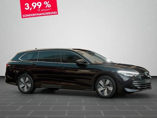 Volkswagen Passat 1.5 eTSI Business DSG Variant