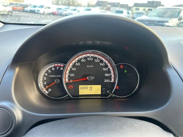 Mitsubishi Space Star Star