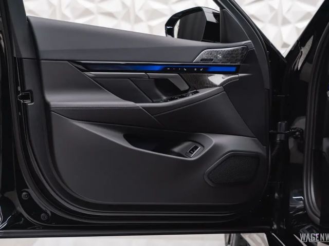 BMW M5 Touring PANORAMA AHK B&W COMFORT-PAKET ALLBLACK