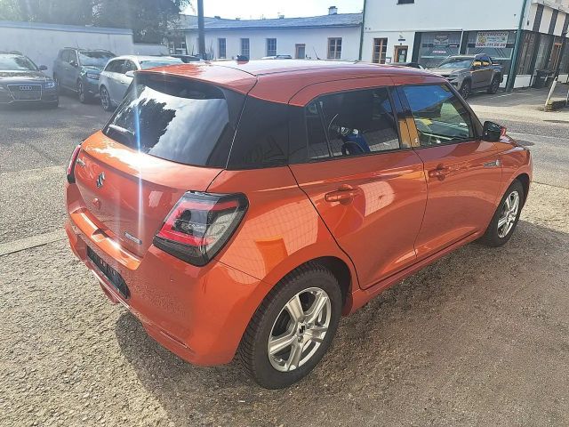 Suzuki Swift Flash Hybrid