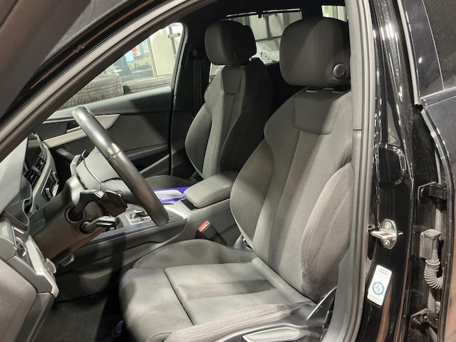 Audi A4 40 TFSI Avant S-Line S-Tronic