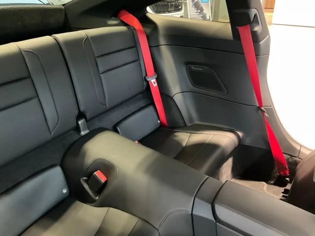 Porsche 992 4 Carrera Coupé