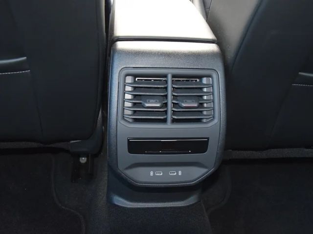 Cupra Leon DSG e-Hybrid