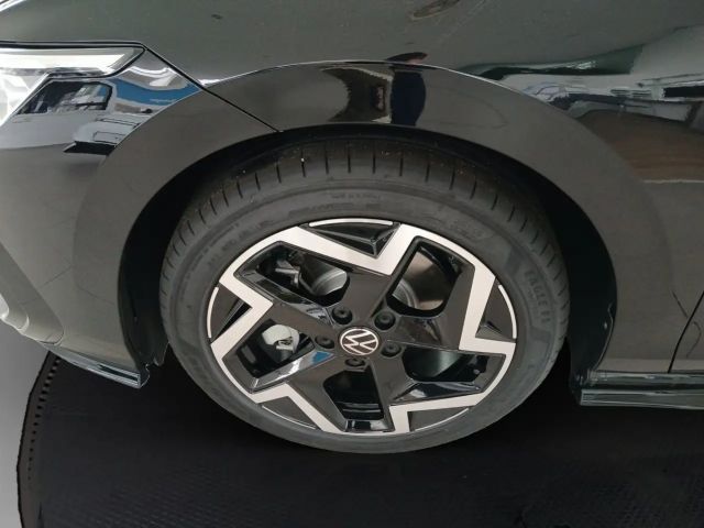 Volkswagen Golf DSG R-Line Variant