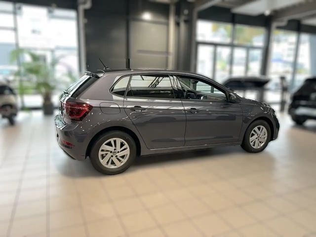 Volkswagen Polo 1.0 TSI DSG Style